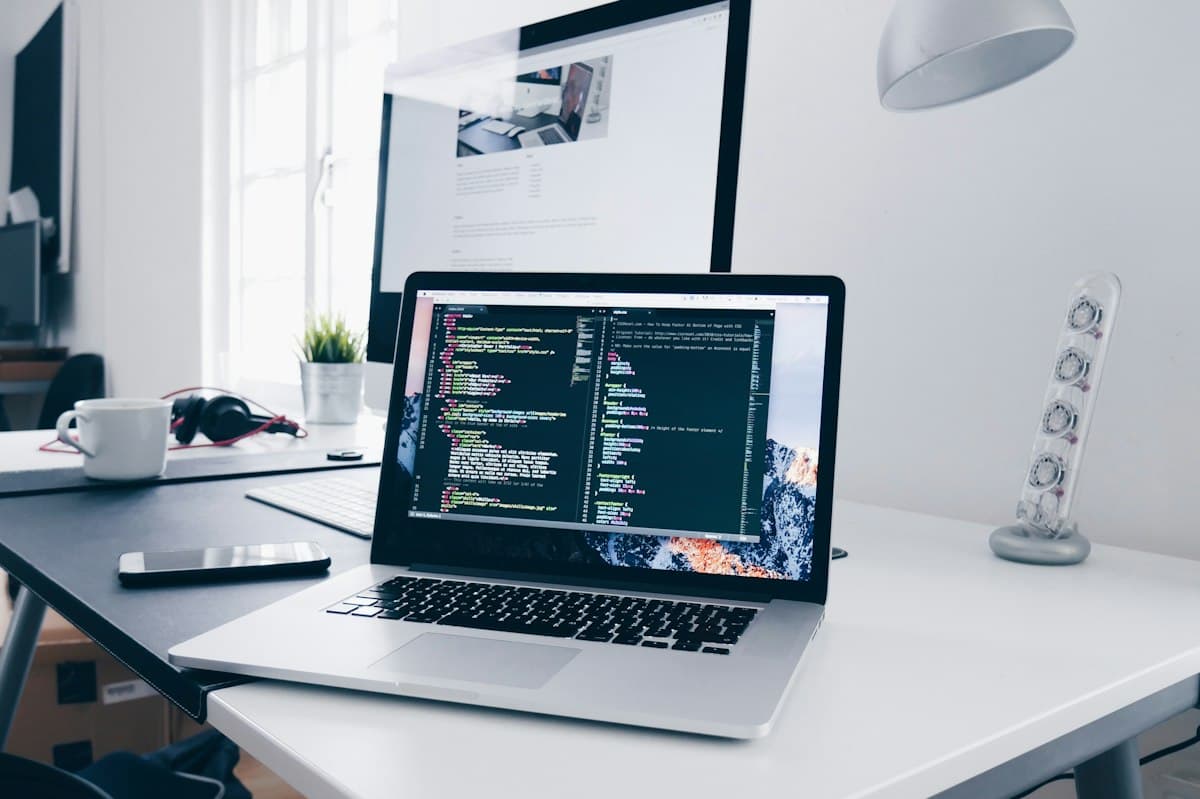 Building Topical Authority Silos: How to Structure High-EEAT Content Clusters That Google Rewards